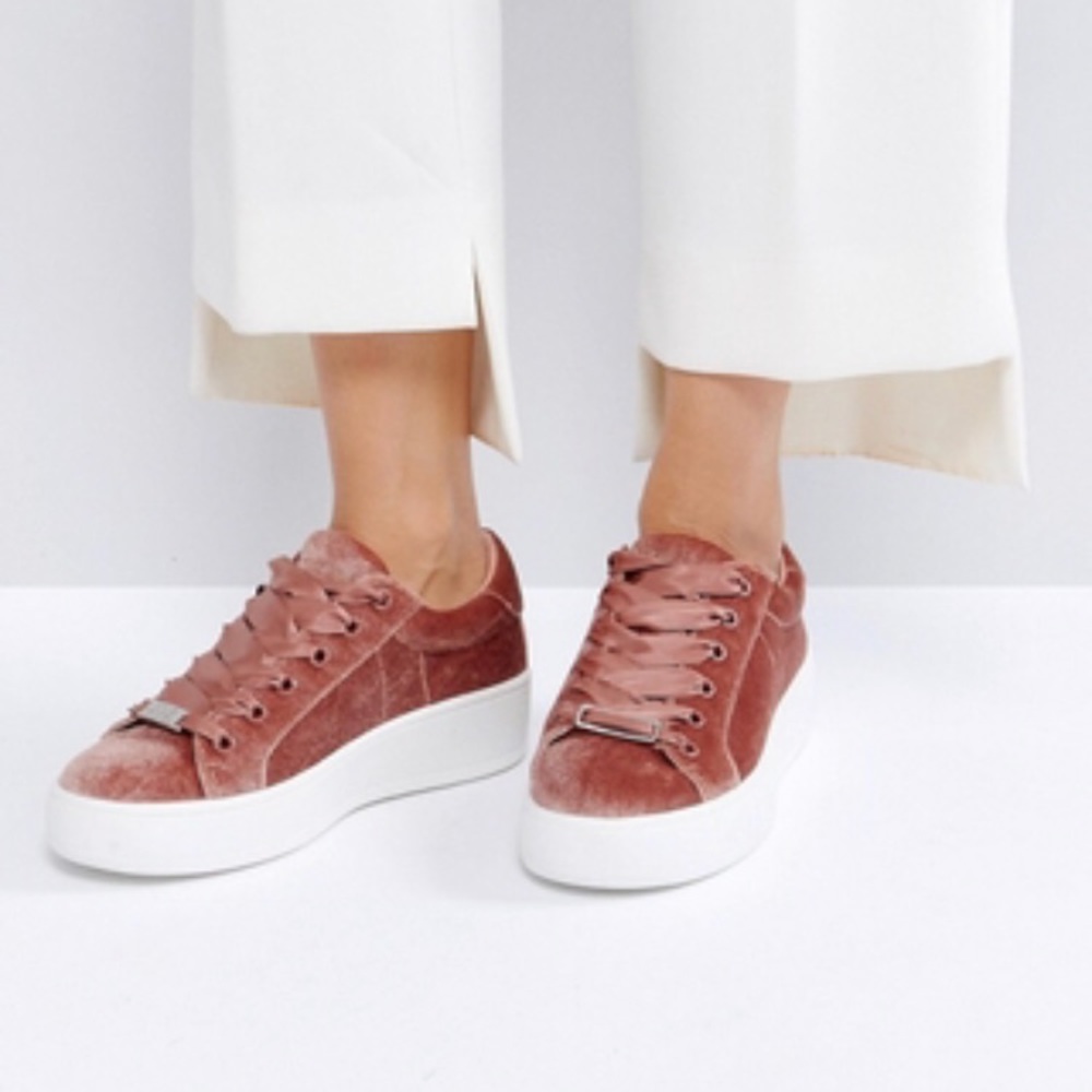 Steve Madden velvet sneakers